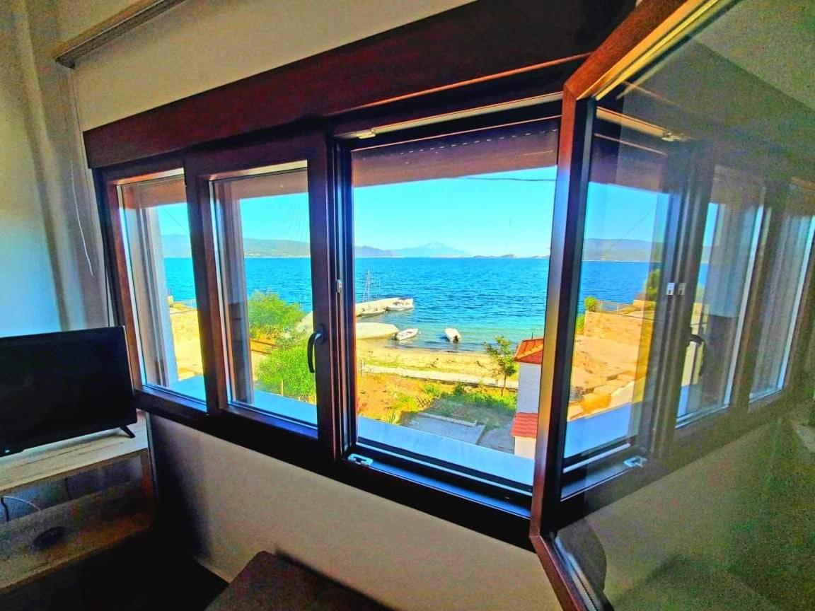 Gianni'S Apartment 1 By The Sea Ammouliani Dış mekan fotoğraf